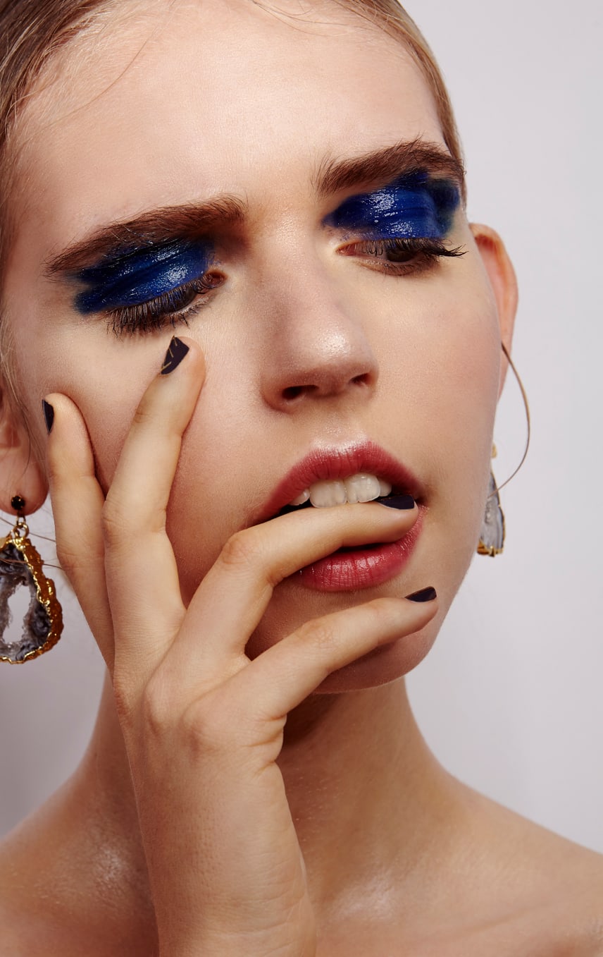 © Ken Claes - Girlcrush Magazine